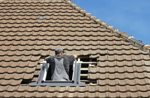 Pose de velux - Vallon-sur-Gée